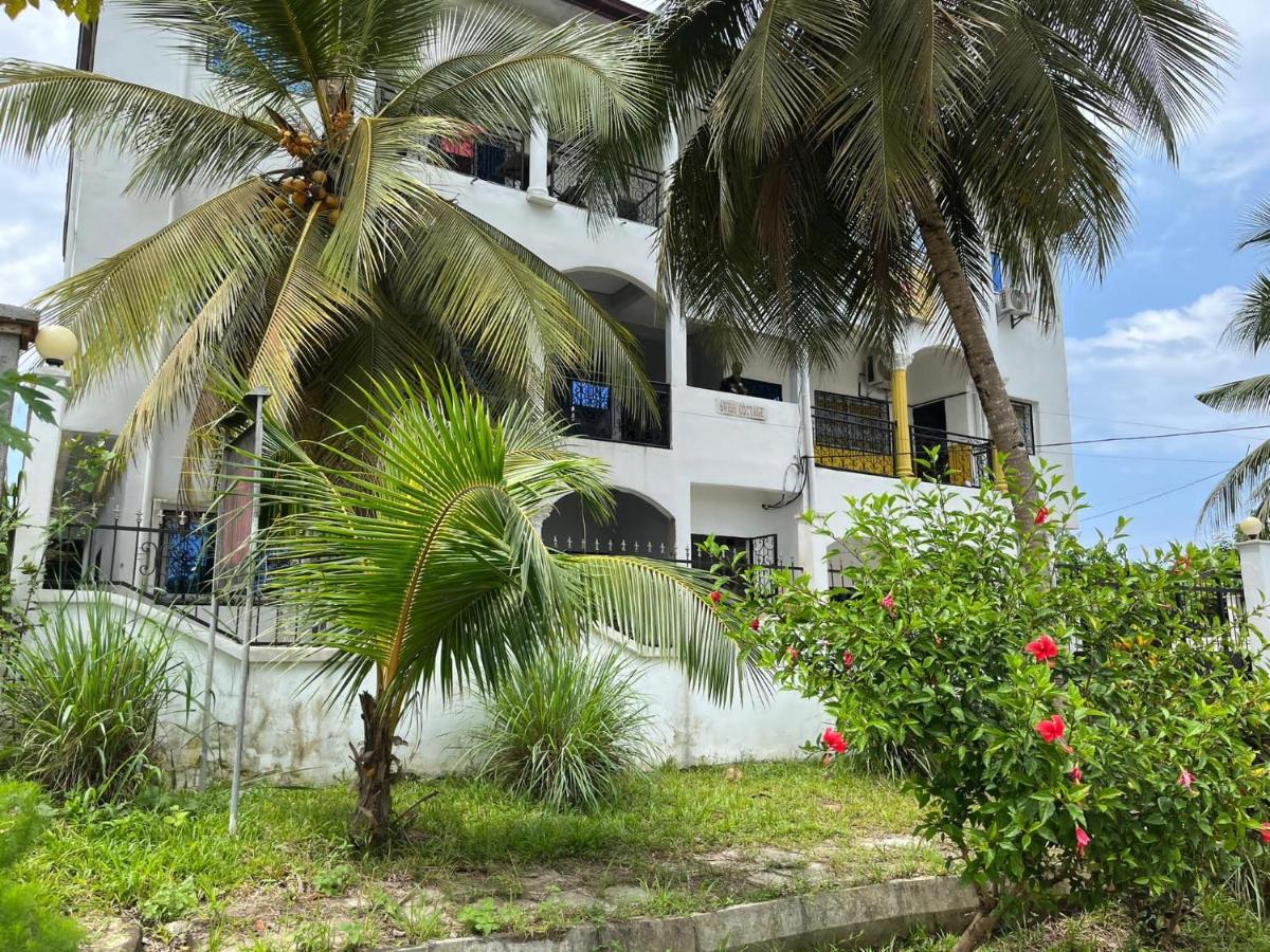 Swiss Cottage Kribi Extérieur photo